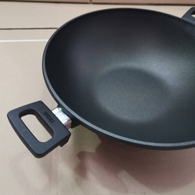 Wok TITANIUM NOWO 32 cm, for induction, WOLL