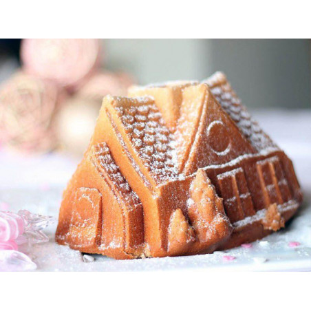 https://cdn1.lecuine.com/1258-medium_default/molde-gingerbread-house-bundt-de-nordic-ware.jpg