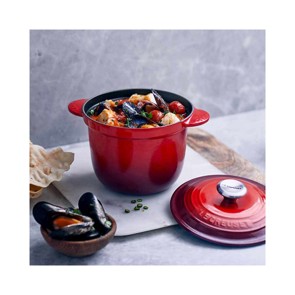 Olla Cocotte Le Creuset redonda con esmalte interior negro